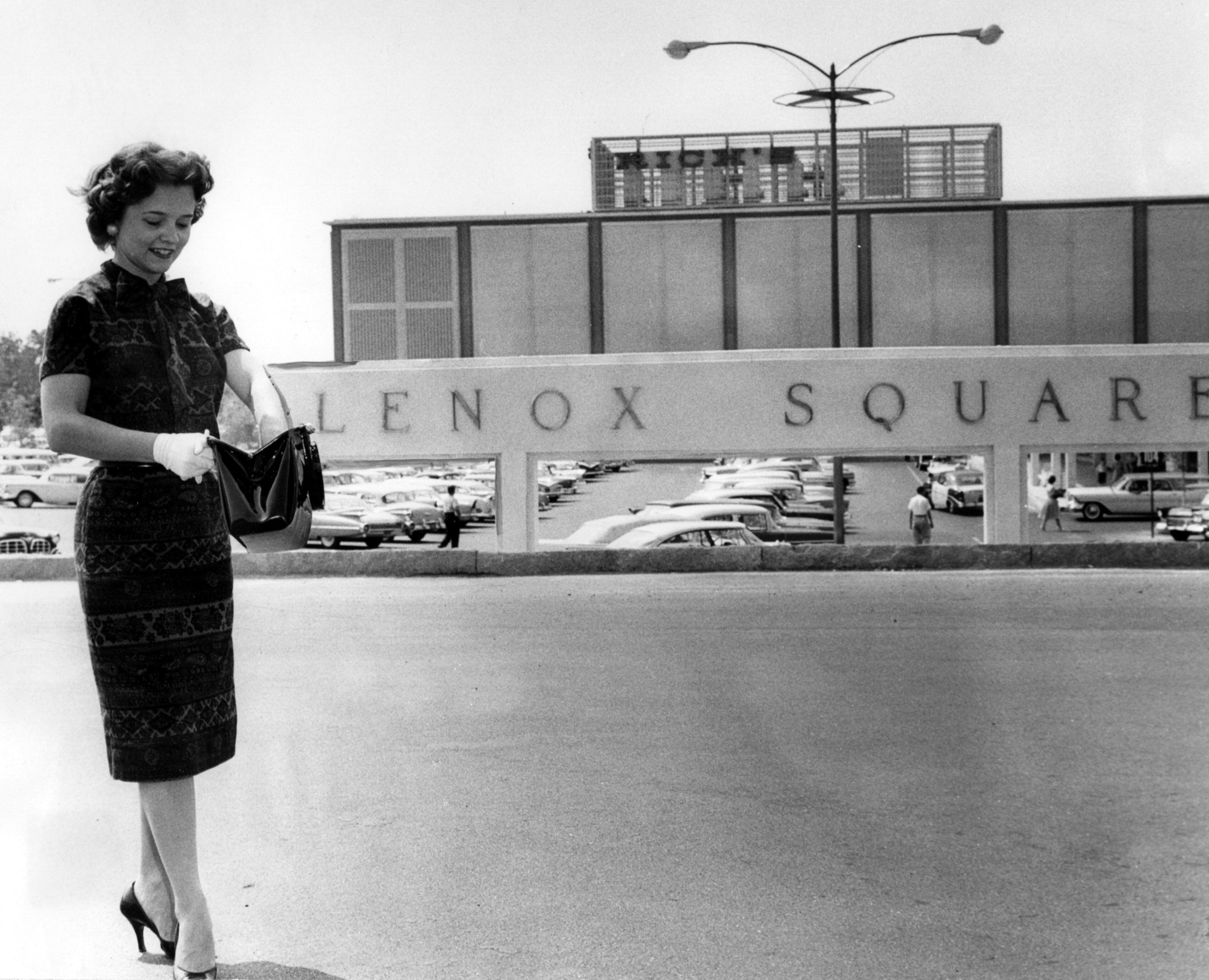 Shoppers at Lenox Square Mall, 1959